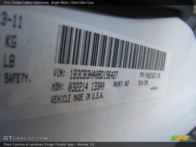 Bright White / Dark Slate Gray 2011 Dodge Caliber Mainstreet