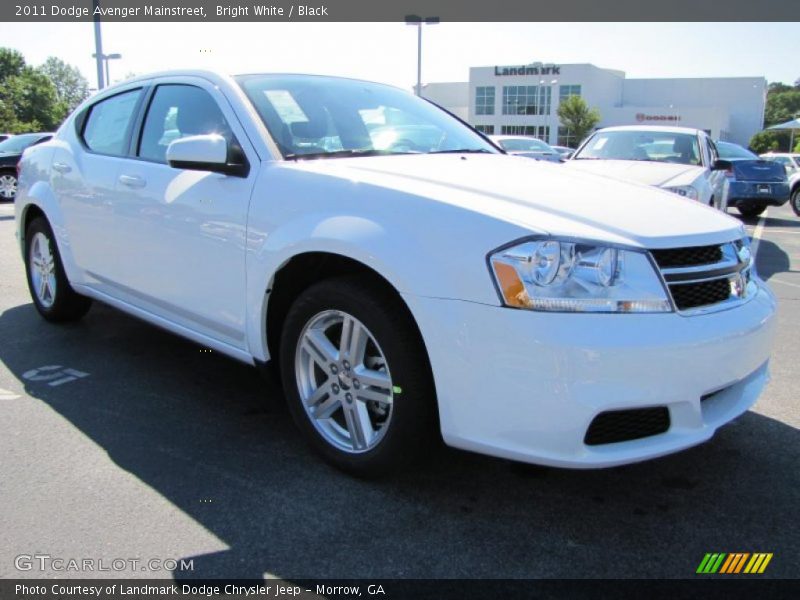 Bright White / Black 2011 Dodge Avenger Mainstreet