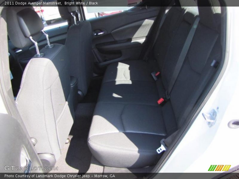 Bright White / Black 2011 Dodge Avenger Mainstreet