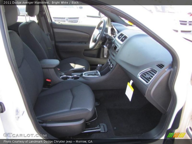 Bright White / Black 2011 Dodge Avenger Mainstreet