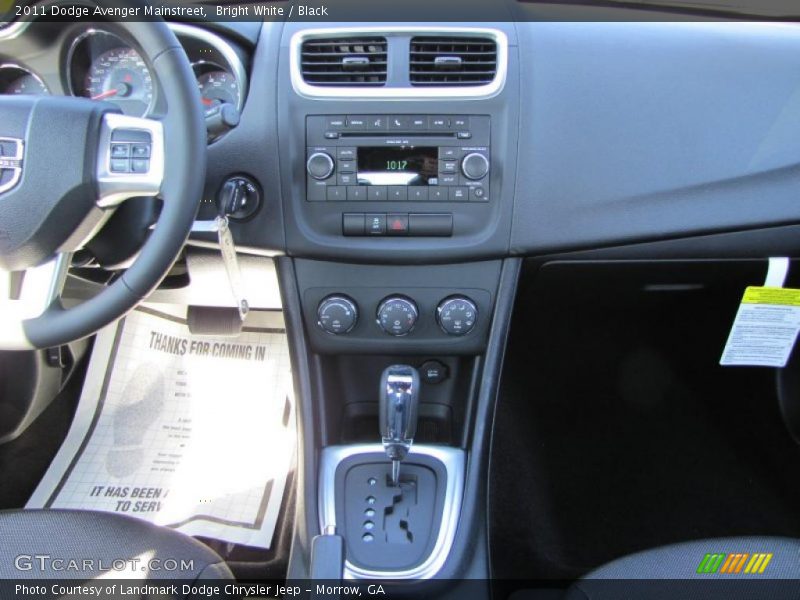 Bright White / Black 2011 Dodge Avenger Mainstreet