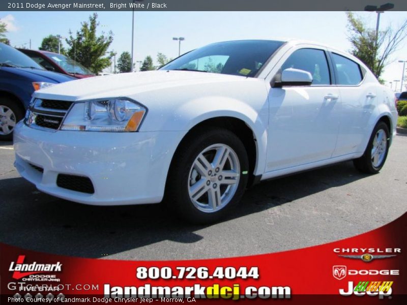 Bright White / Black 2011 Dodge Avenger Mainstreet