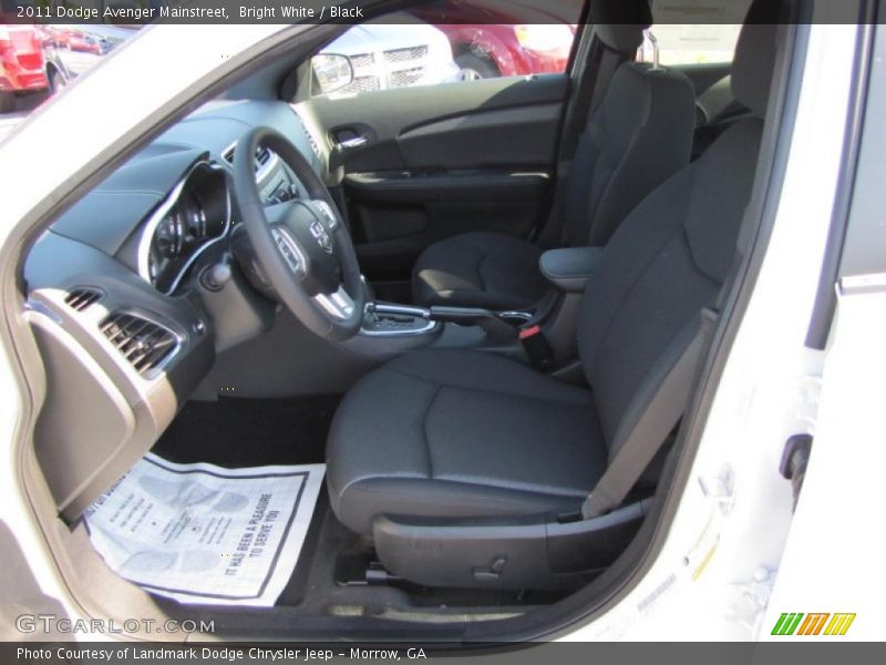 Bright White / Black 2011 Dodge Avenger Mainstreet