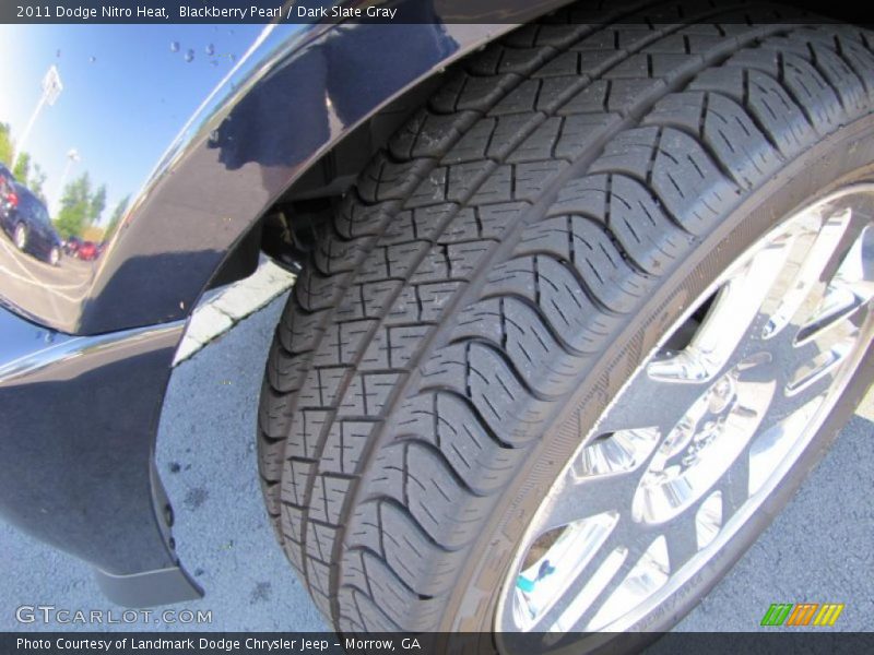 Blackberry Pearl / Dark Slate Gray 2011 Dodge Nitro Heat