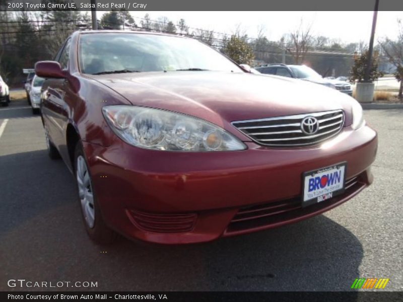Salsa Red Pearl / Gray 2005 Toyota Camry LE