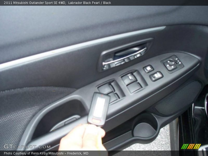 Labrador Black Pearl / Black 2011 Mitsubishi Outlander Sport SE 4WD
