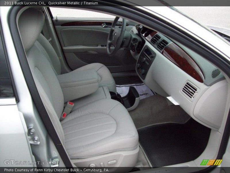 Quicksilver Metallic / Titanium 2011 Buick Lucerne CXL
