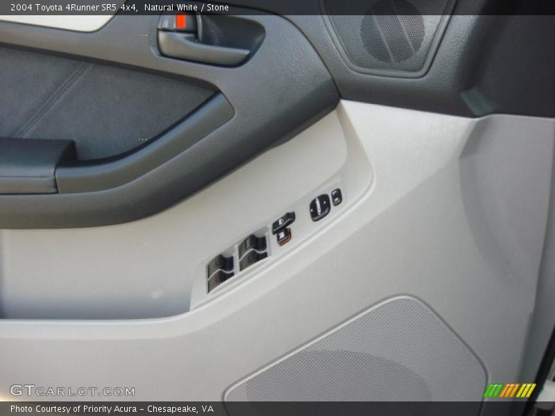 Natural White / Stone 2004 Toyota 4Runner SR5 4x4