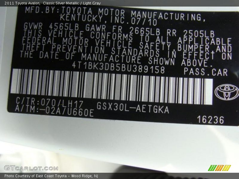 Classic Silver Metallic / Light Gray 2011 Toyota Avalon