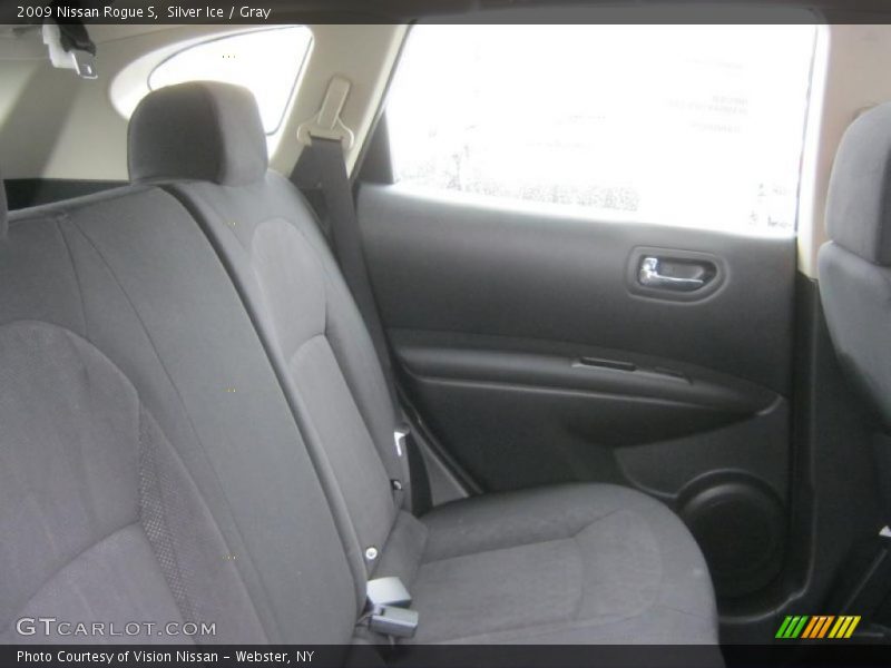 Silver Ice / Gray 2009 Nissan Rogue S