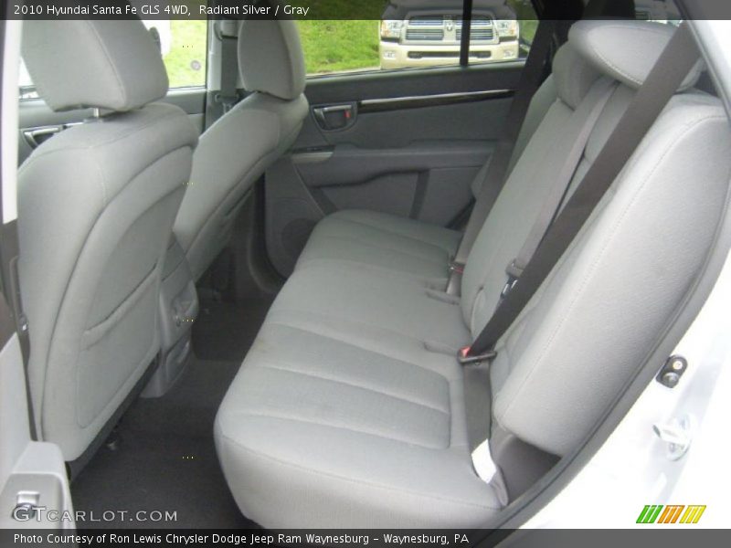 Radiant Silver / Gray 2010 Hyundai Santa Fe GLS 4WD