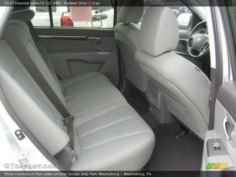 Radiant Silver / Gray 2010 Hyundai Santa Fe GLS 4WD