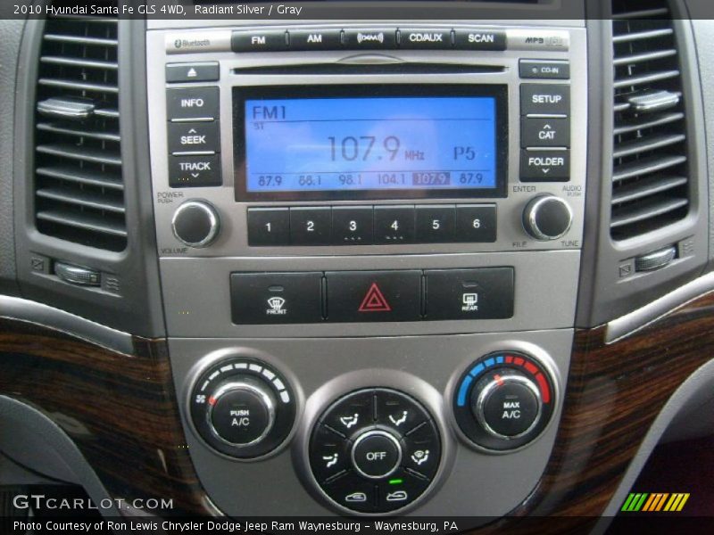 Radiant Silver / Gray 2010 Hyundai Santa Fe GLS 4WD