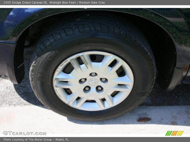 Midnight Blue Pearl / Medium Slate Gray 2005 Dodge Grand Caravan SE