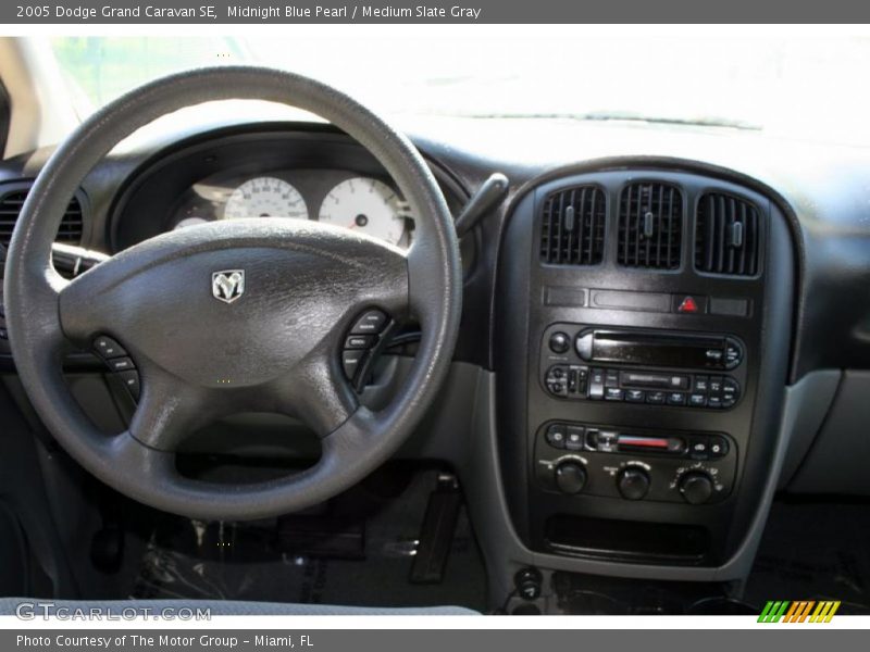 Midnight Blue Pearl / Medium Slate Gray 2005 Dodge Grand Caravan SE