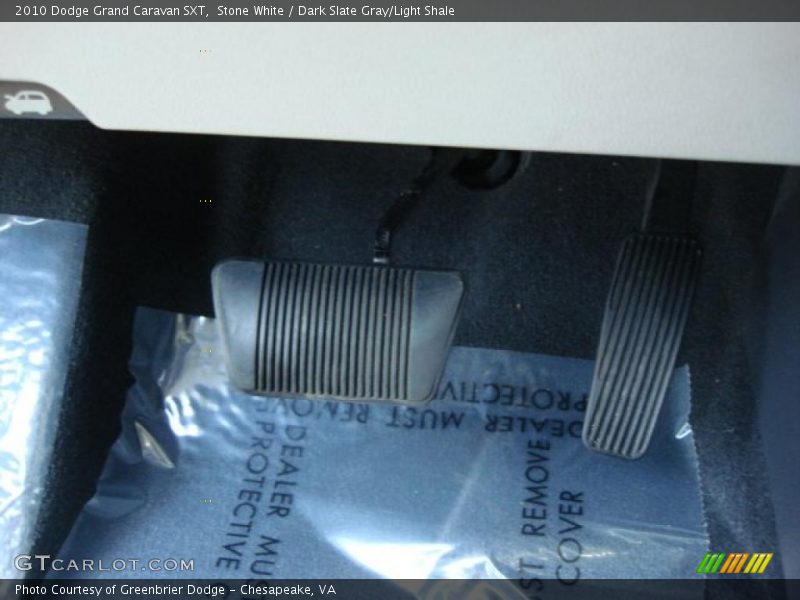 Stone White / Dark Slate Gray/Light Shale 2010 Dodge Grand Caravan SXT