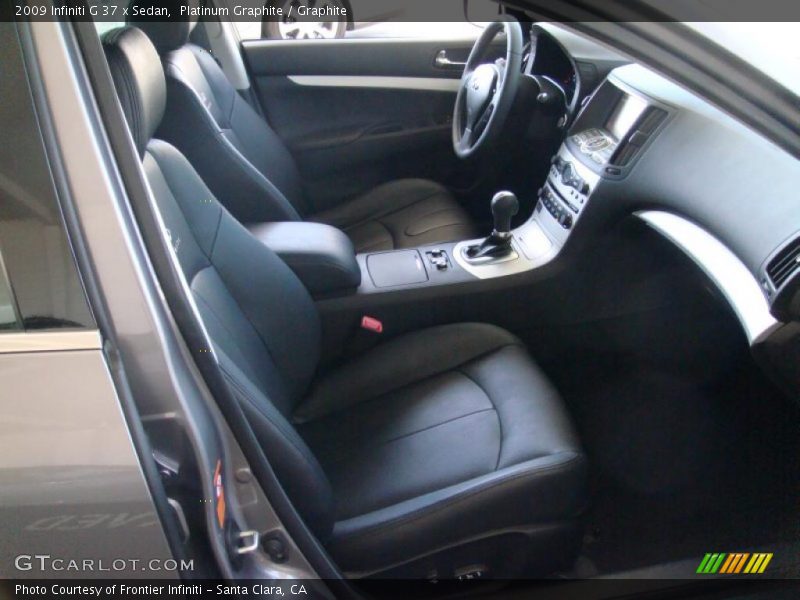  2009 G 37 x Sedan Graphite Interior