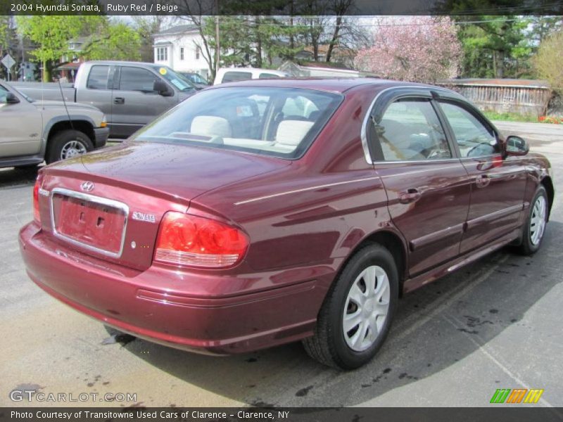 Ruby Red / Beige 2004 Hyundai Sonata