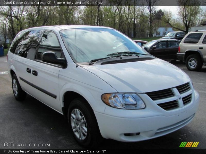 Stone White / Medium Slate Gray 2006 Dodge Grand Caravan SE