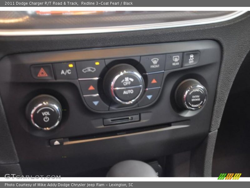 Controls of 2011 Charger R/T Road & Track