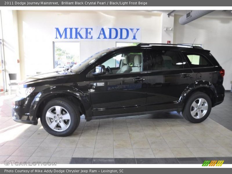Brilliant Black Crystal Pearl / Black/Light Frost Beige 2011 Dodge Journey Mainstreet
