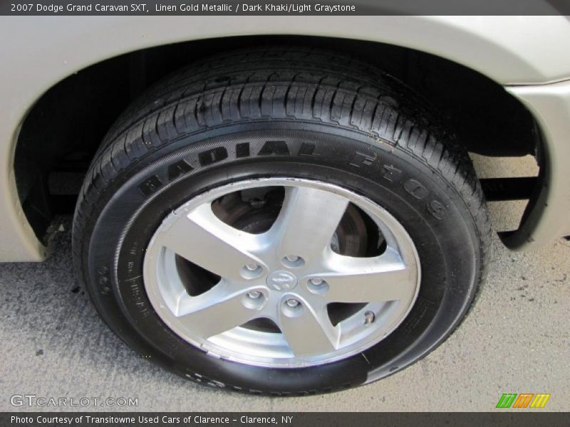 Linen Gold Metallic / Dark Khaki/Light Graystone 2007 Dodge Grand Caravan SXT