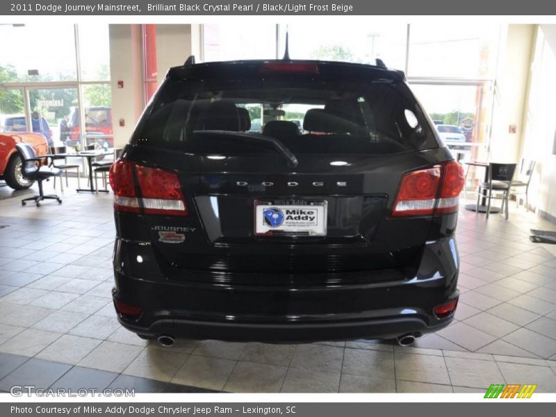 Brilliant Black Crystal Pearl / Black/Light Frost Beige 2011 Dodge Journey Mainstreet