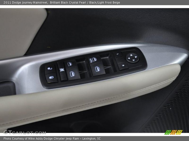 Brilliant Black Crystal Pearl / Black/Light Frost Beige 2011 Dodge Journey Mainstreet