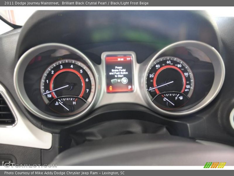 Brilliant Black Crystal Pearl / Black/Light Frost Beige 2011 Dodge Journey Mainstreet
