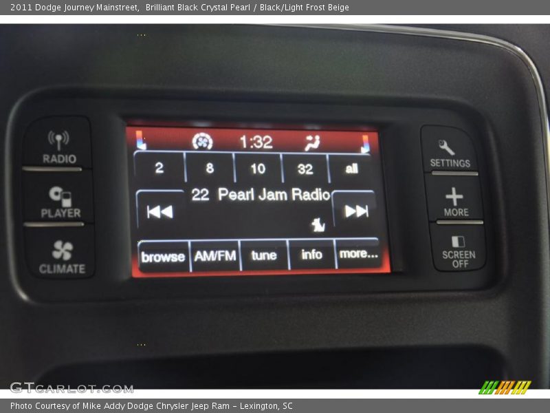 Brilliant Black Crystal Pearl / Black/Light Frost Beige 2011 Dodge Journey Mainstreet
