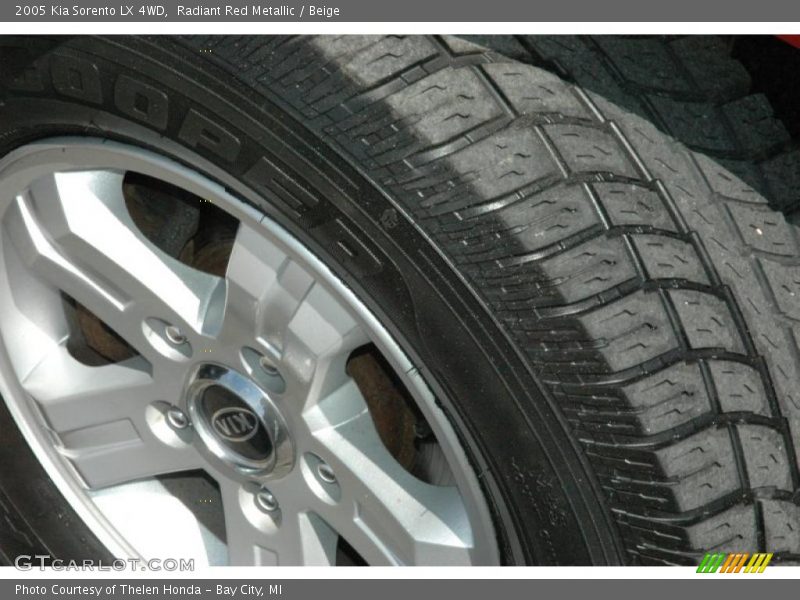Radiant Red Metallic / Beige 2005 Kia Sorento LX 4WD