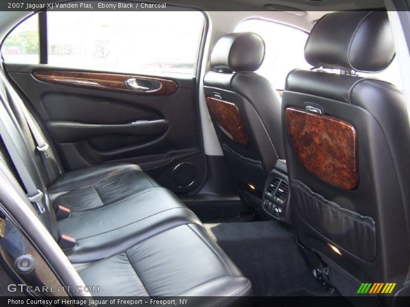 Ebony Black / Charcoal 2007 Jaguar XJ Vanden Plas