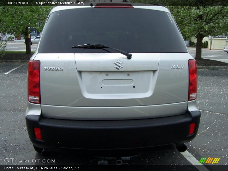  2008 XL7  Majestic Silver Metallic