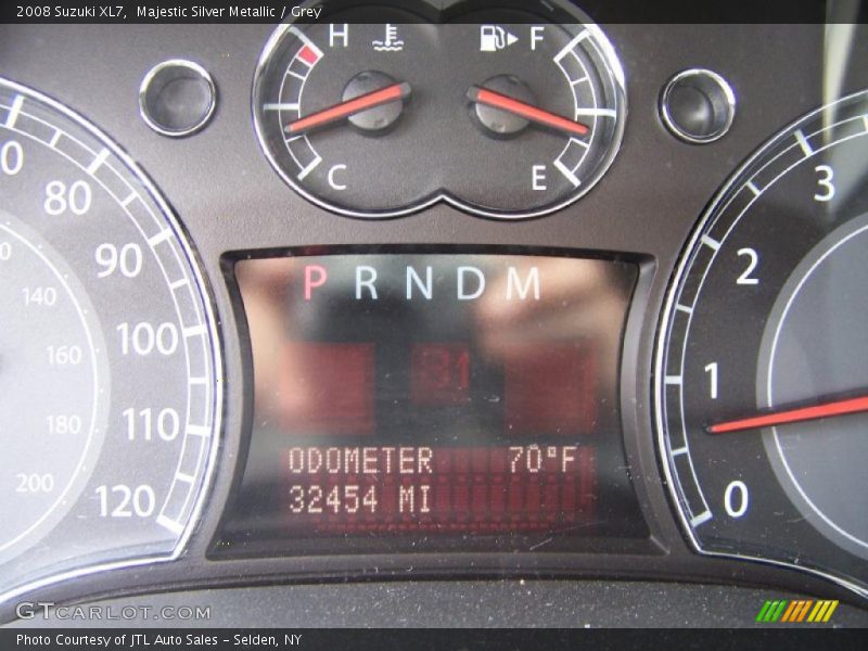 Majestic Silver Metallic / Grey 2008 Suzuki XL7