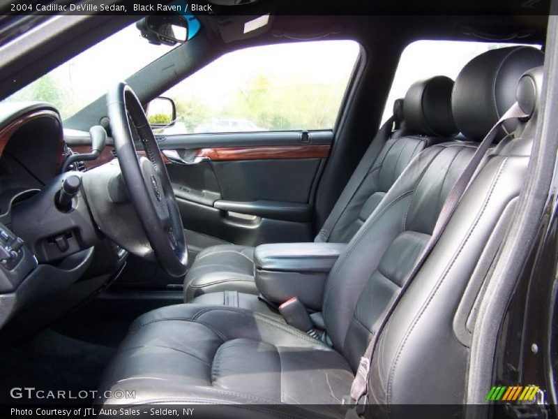 Black Raven / Black 2004 Cadillac DeVille Sedan