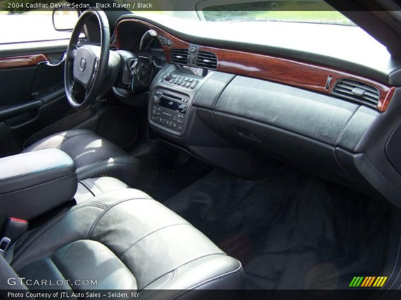 Black Raven / Black 2004 Cadillac DeVille Sedan