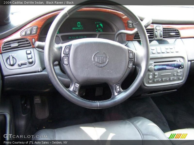 Black Raven / Black 2004 Cadillac DeVille Sedan