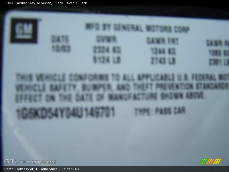 Black Raven / Black 2004 Cadillac DeVille Sedan