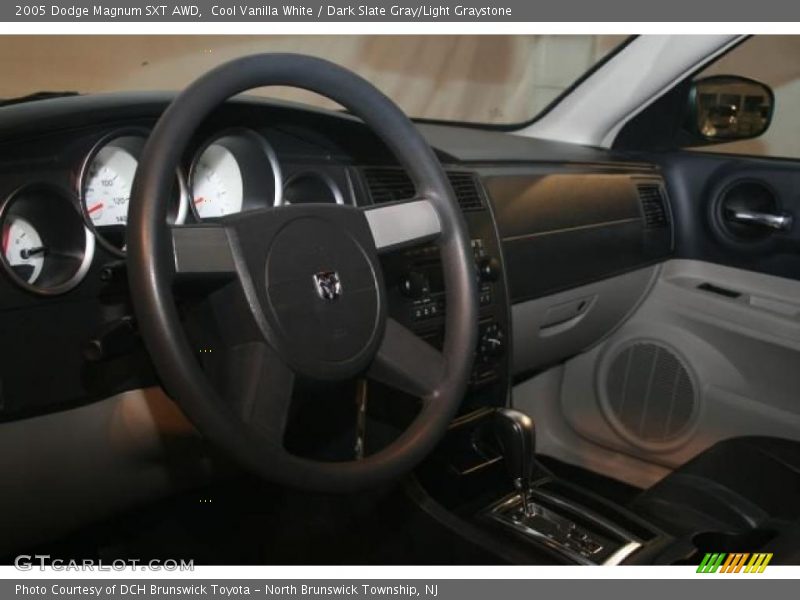 Cool Vanilla White / Dark Slate Gray/Light Graystone 2005 Dodge Magnum SXT AWD