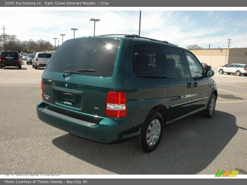 Dark Green Emerald Metallic / Gray 2005 Kia Sedona LX