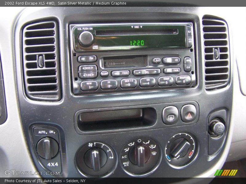Controls of 2002 Escape XLS 4WD