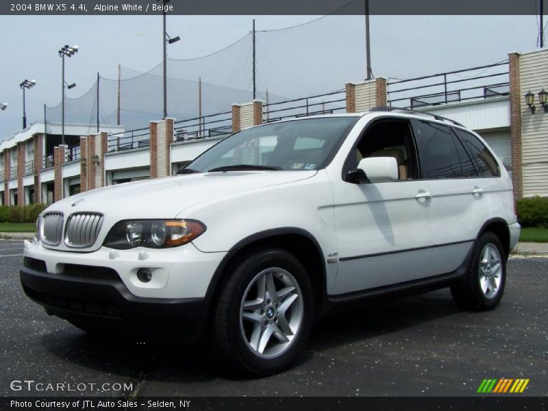 Alpine White / Beige 2004 BMW X5 4.4i