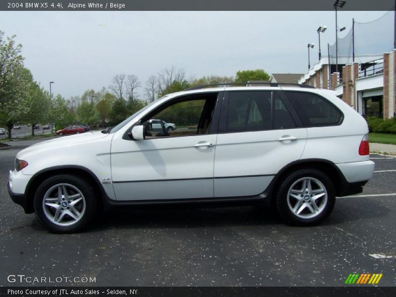 Alpine White / Beige 2004 BMW X5 4.4i