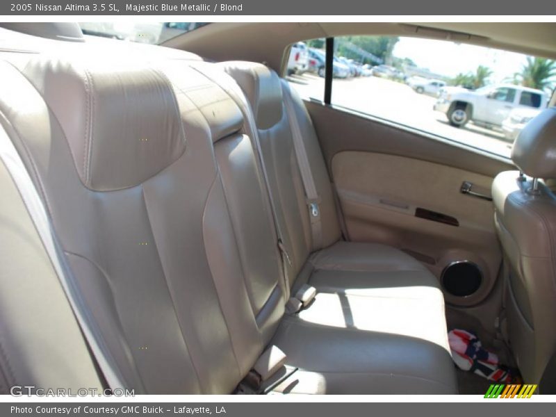 Majestic Blue Metallic / Blond 2005 Nissan Altima 3.5 SL