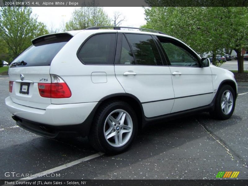 Alpine White / Beige 2004 BMW X5 4.4i