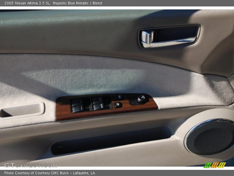 Majestic Blue Metallic / Blond 2005 Nissan Altima 3.5 SL