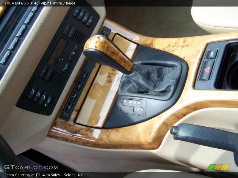 Alpine White / Beige 2004 BMW X5 4.4i