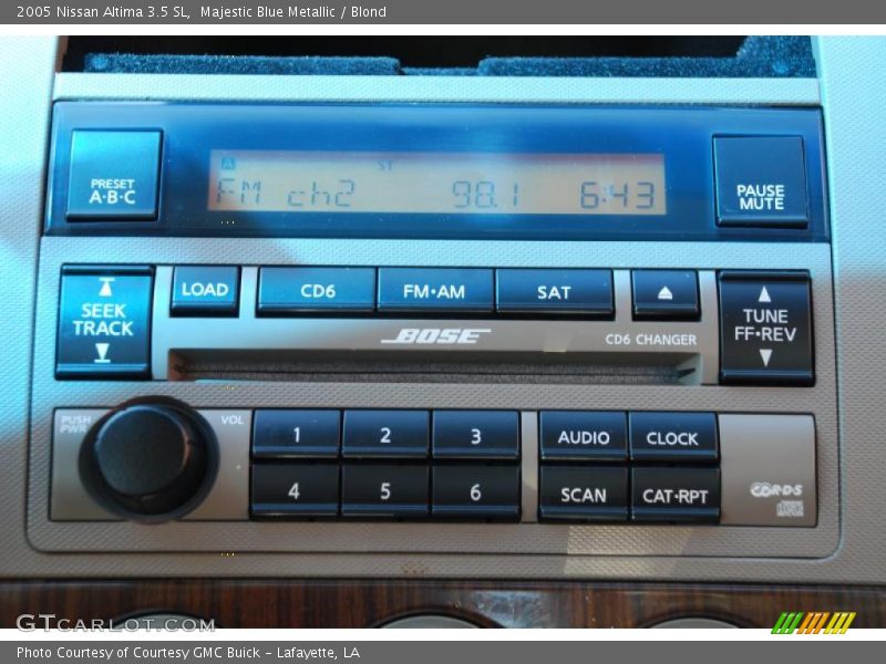 Majestic Blue Metallic / Blond 2005 Nissan Altima 3.5 SL