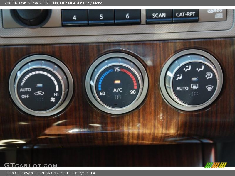 Majestic Blue Metallic / Blond 2005 Nissan Altima 3.5 SL
