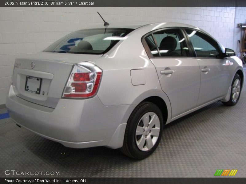Brilliant Silver / Charcoal 2009 Nissan Sentra 2.0